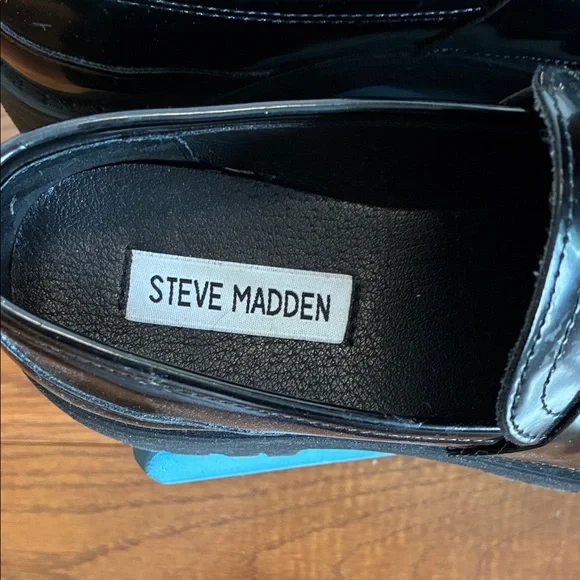 Black Steve Madden Loafers - Picture 2 of 4